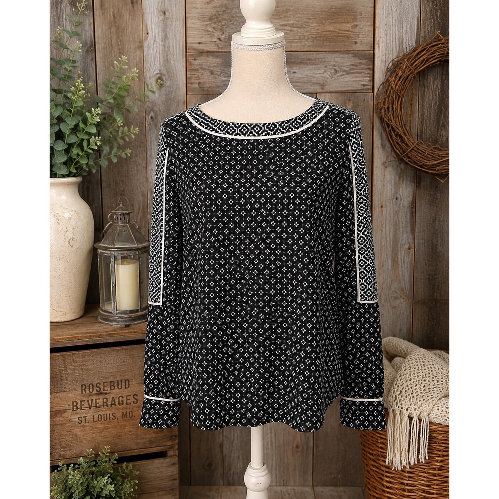 Ann Taylor LOFT Blouse Womens Medium Black White Geometric Print Boat Office L/S